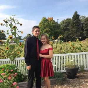 Meet your Posher, Laura